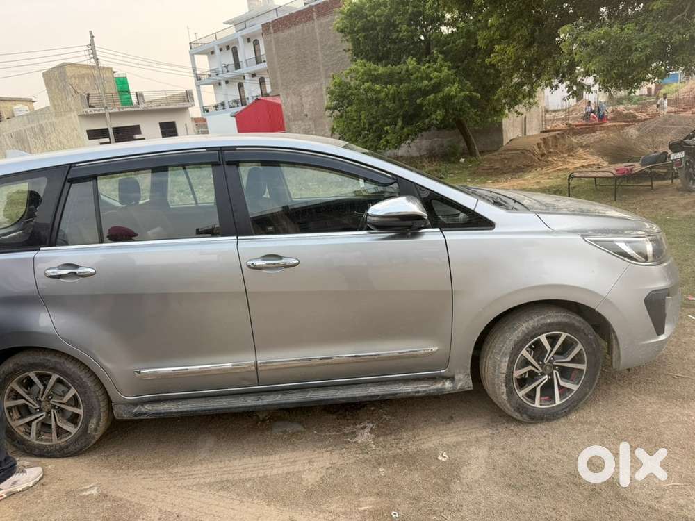 Toyota Innova Crysta 2020