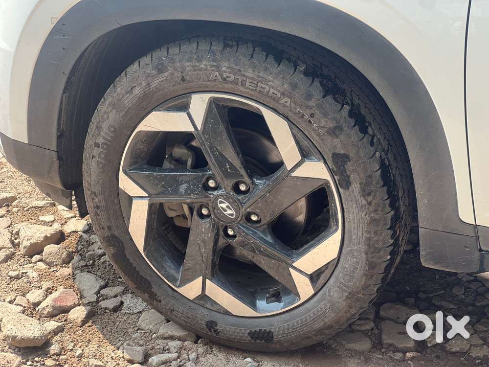 Hyundai Alcazar Signature Dual Tone, 2021, Petrol