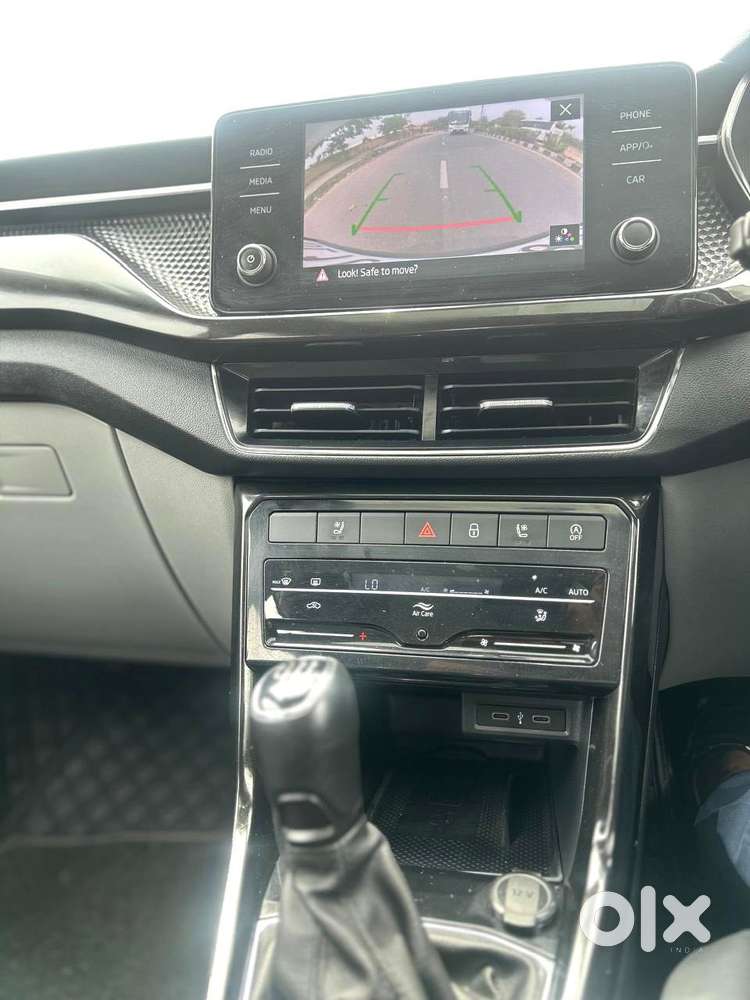 Skoda Kushaq 1.0 Tsi Style, 2023, Petrol