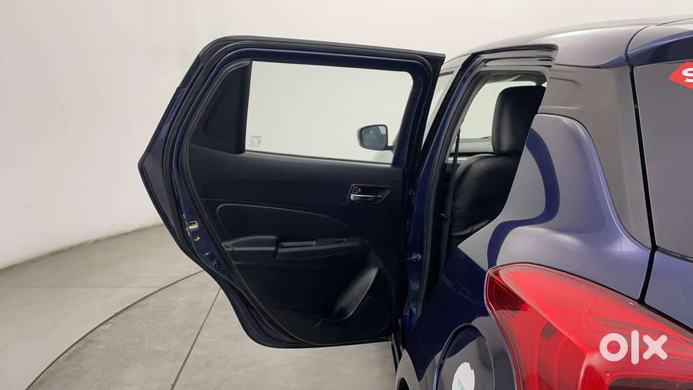 Maruti Suzuki Swift 1.3 Zxi, 2021, Petrol
