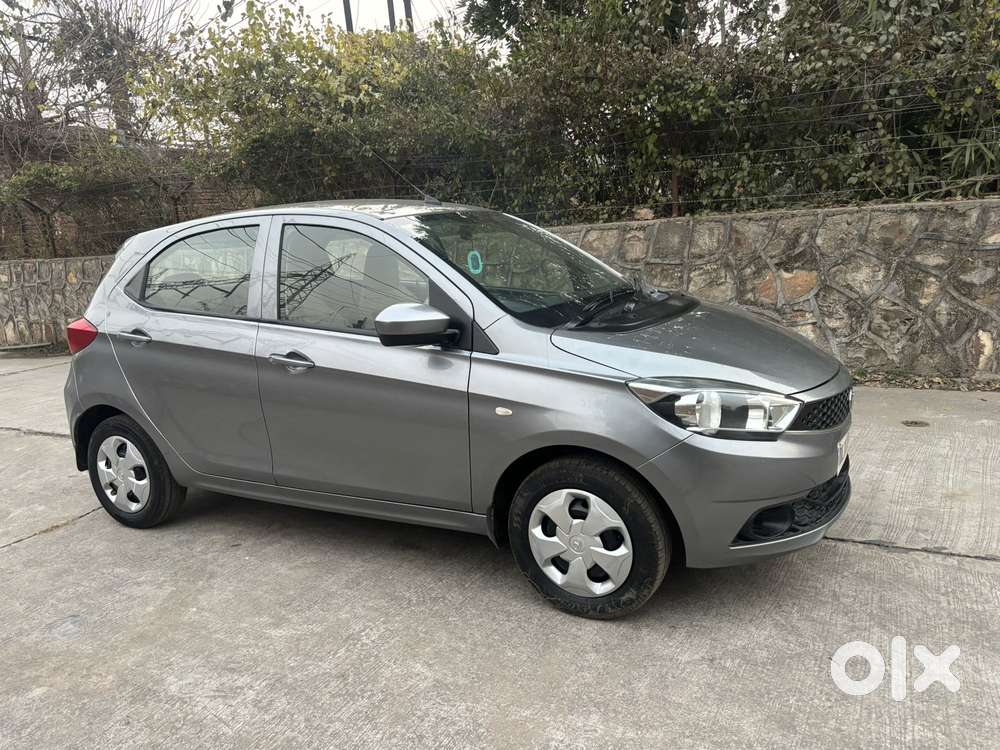 Tata Tiago 1.2 Revotron Xt (o), 2018, Petrol