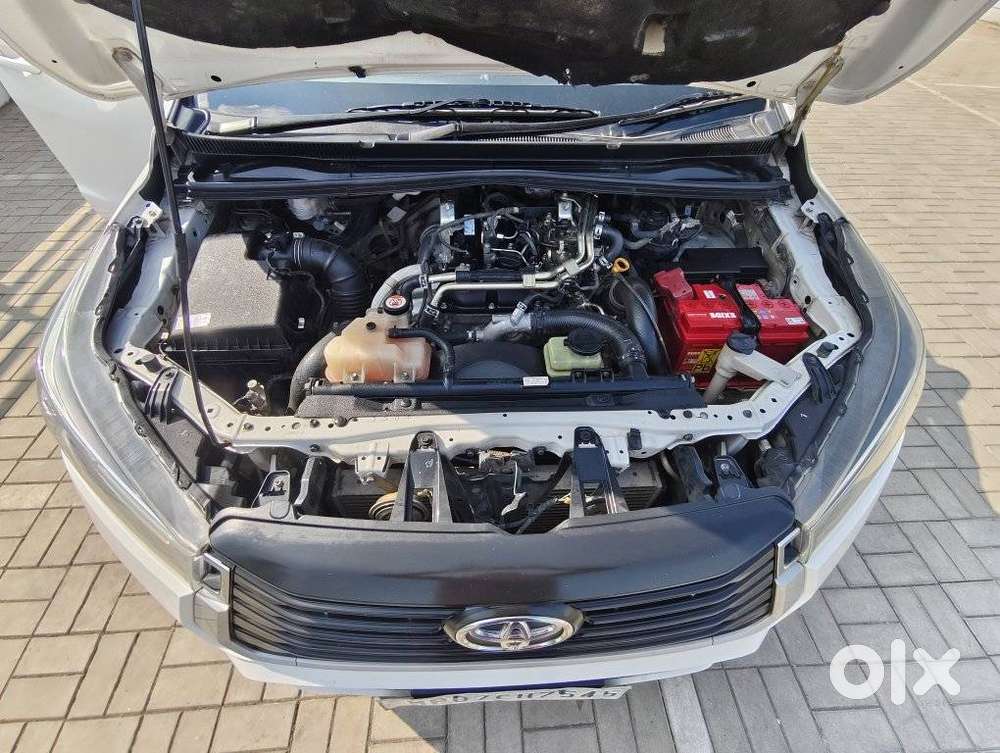 Toyota Innova Crysta 2.4 G Mt 7 Str, 2020, Diesel