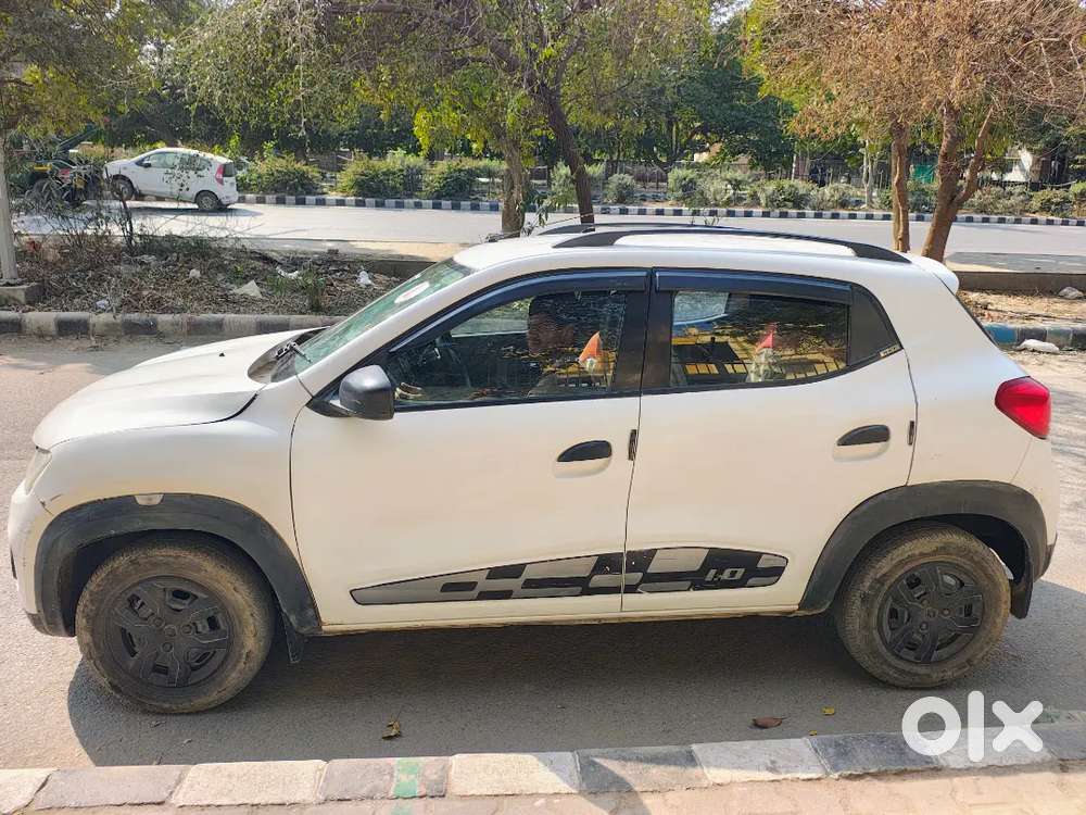 Renault Kwid Rxt Amt 2017 Petrol Well Maintained