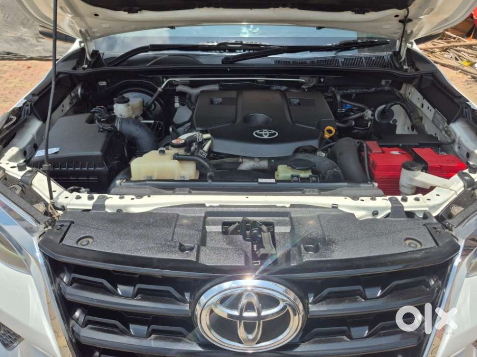 Toyota Fortuner 4x2 At 2.8 Diesel, 2023, Petrol
