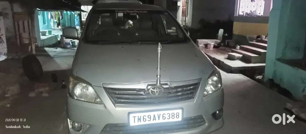 Toyota Innova 2.5 G1 2012