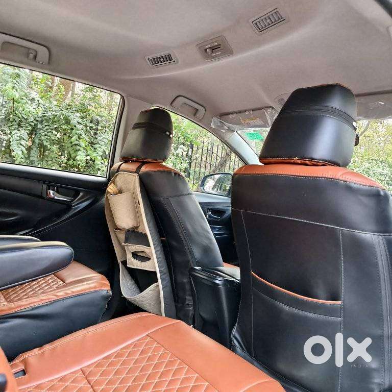 Toyota Innova Crysta 2.4 G Mt 7 Str, 2023, Diesel