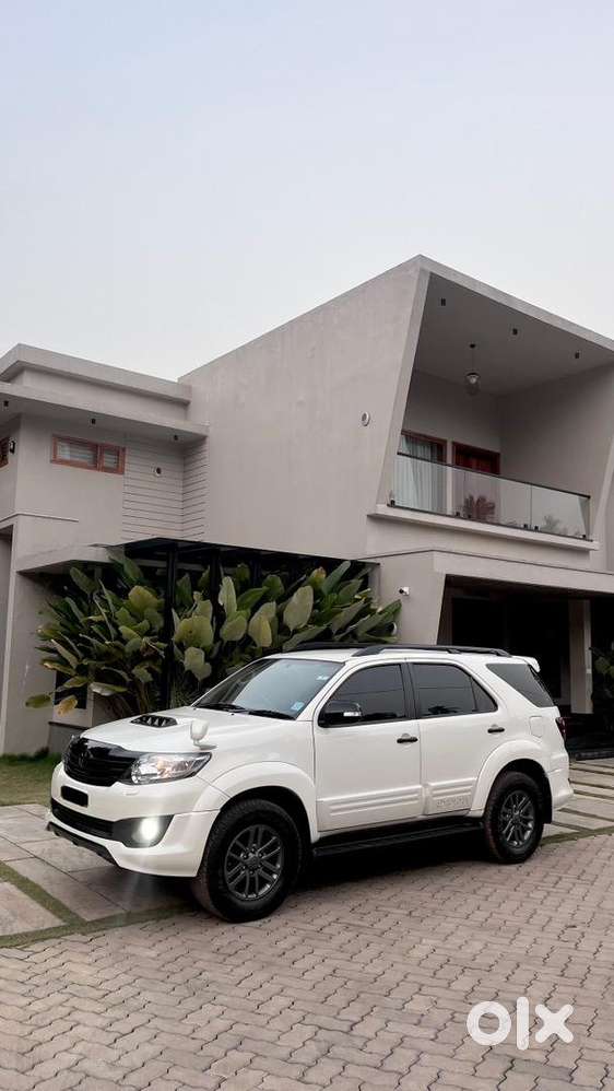 Toyota Fortuner 4*2 At