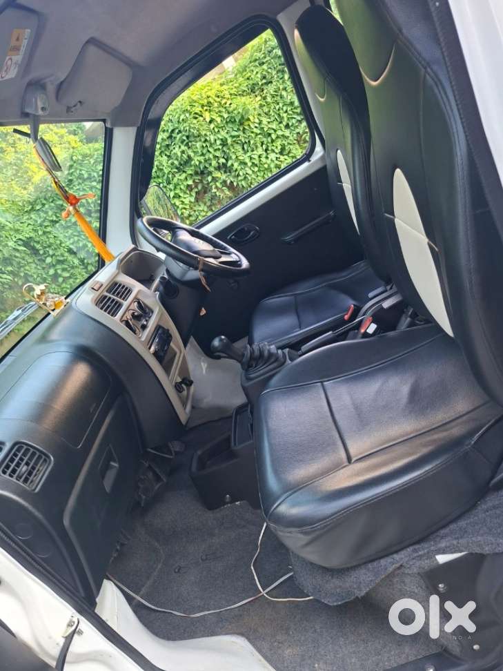 Maruti Suzuki Eeco 1.2 7 Str Std(o), 2025, Petrol