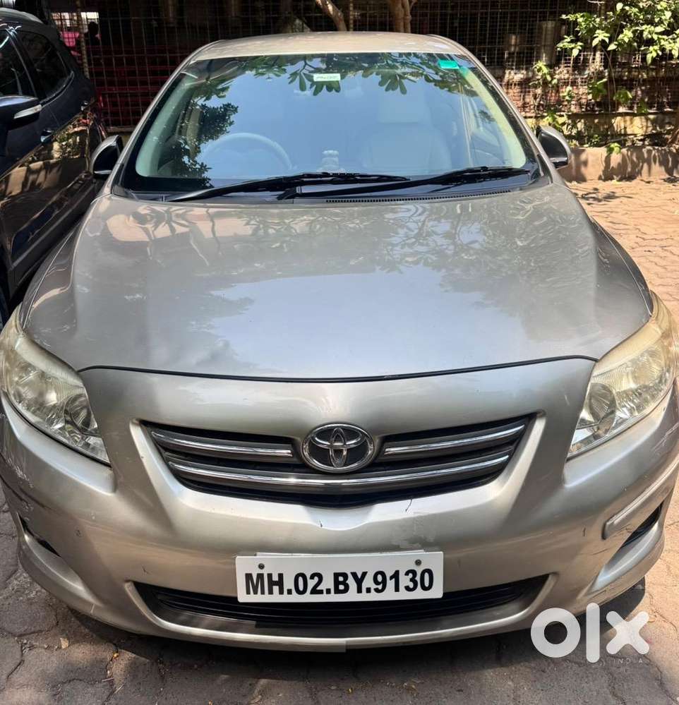 Toyota Corolla Altis 2010 Petrol Well Maintained