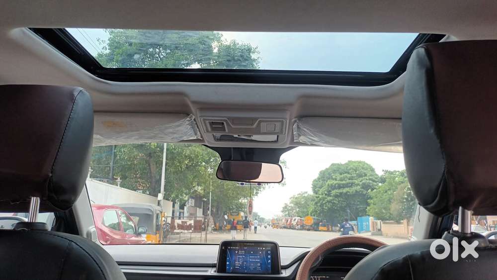 Tata Punch 1.2 Revotron Creative Amt Dual Tone, 2023, Petrol