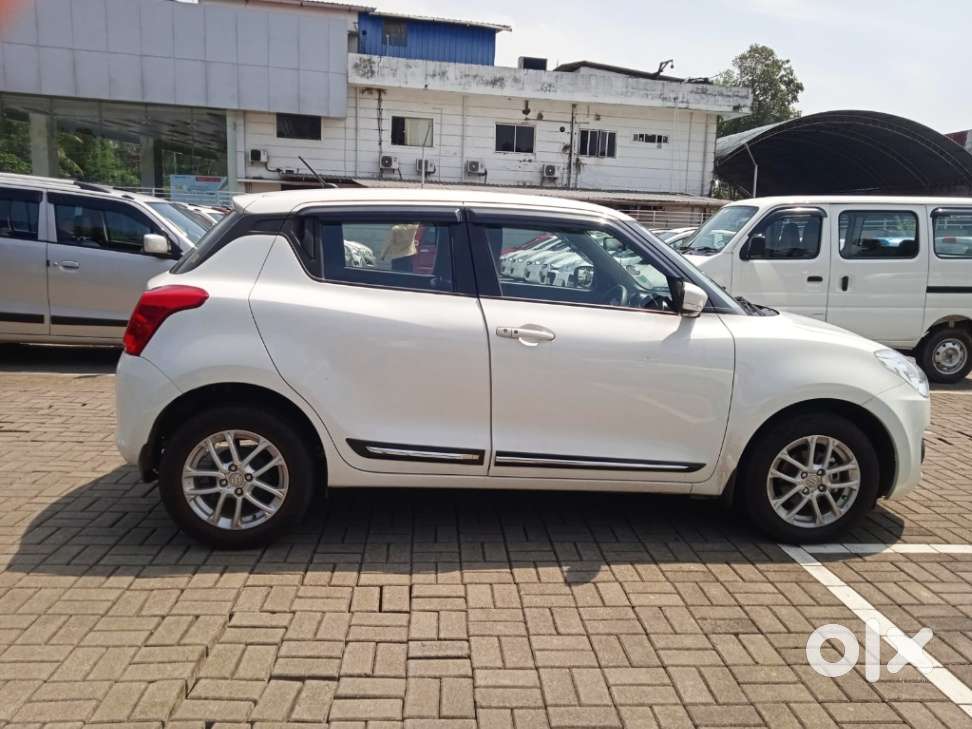 Maruti Suzuki Swift, 2022, Petrol