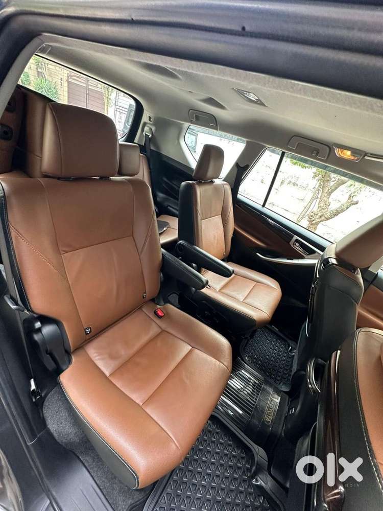 Toyota Innova Crysta [2020-ongoing] 2.7 Zx At 7 Str, 2022, Petrol