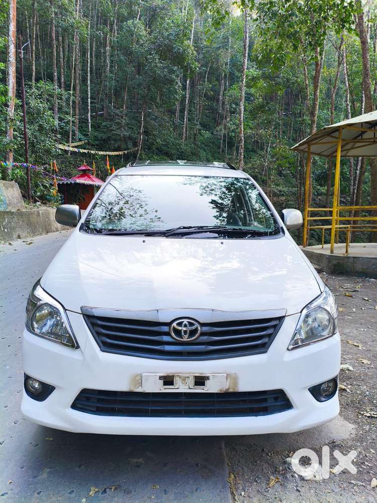 Toyota Innova 2012-2013 2.5 E Diesel Ms 7-seater, 2012, Diesel