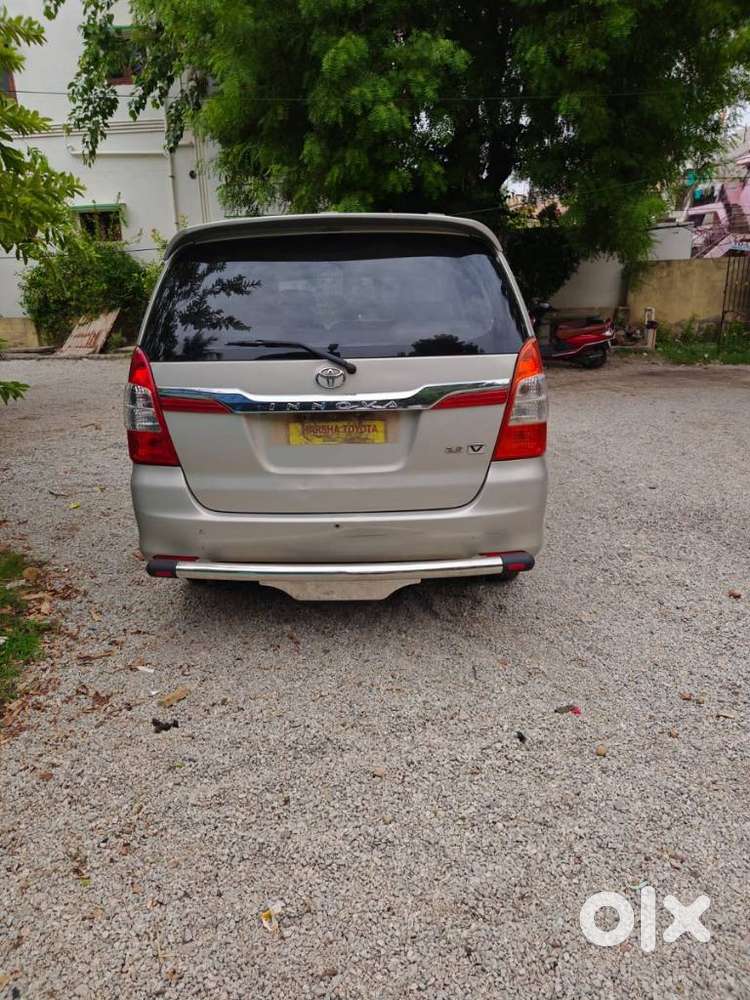 Toyota Innova 2.5 Ev (diesel) Ps 8 Seater Bs Iv, 2014, Diesel