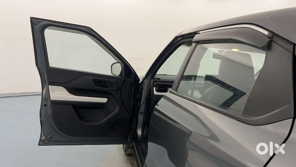Tata Punch Pure, 2022, Petrol