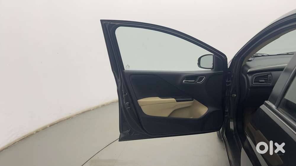 Honda City I-vtec Cvt V, 2017, Petrol