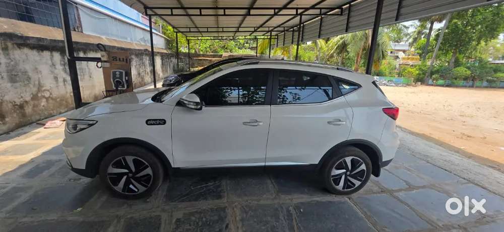 Mg Zs Ev Excutive Pro