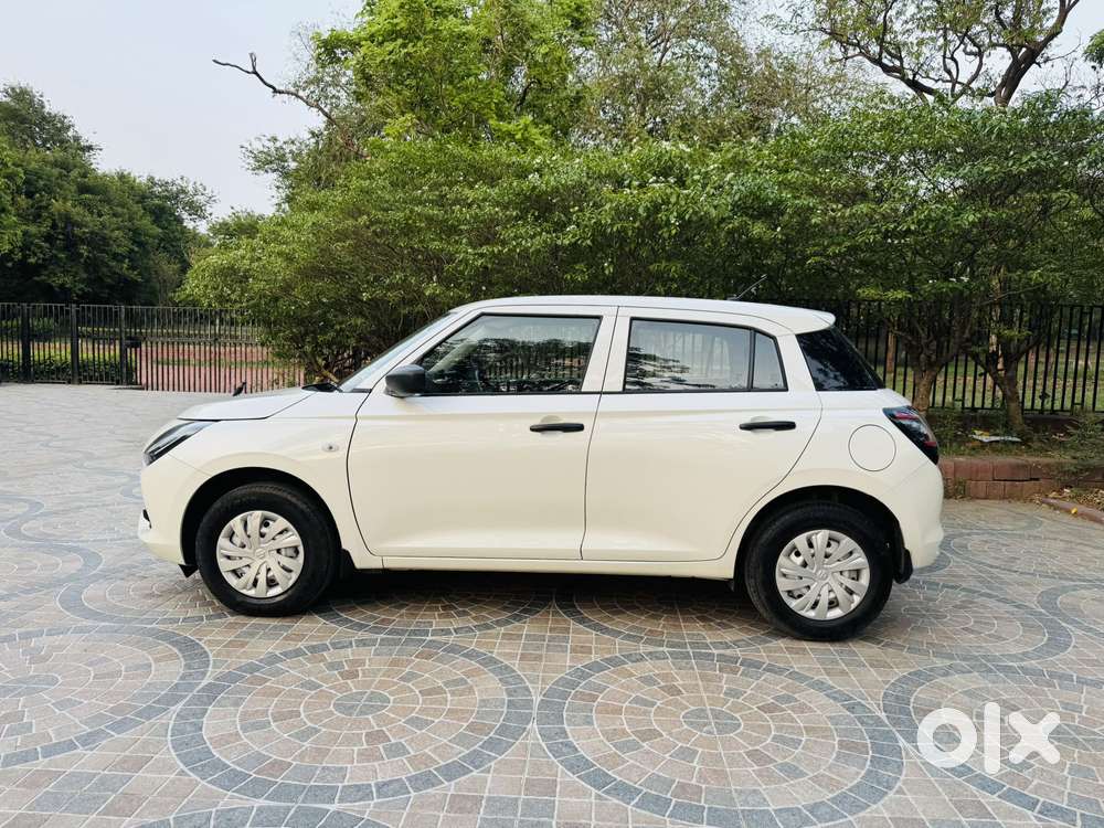 Maruti Suzuki Swift 1.2 Lxi (o), 2025, Petrol