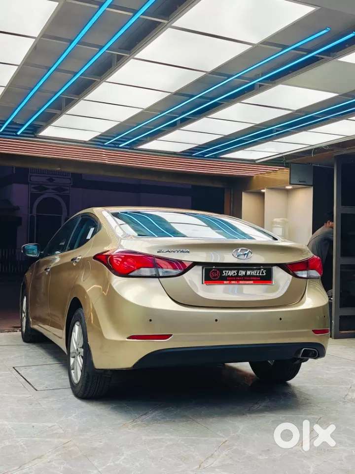 Hyundai Elantra 1.8 Sx Mt, 2015, Petrol