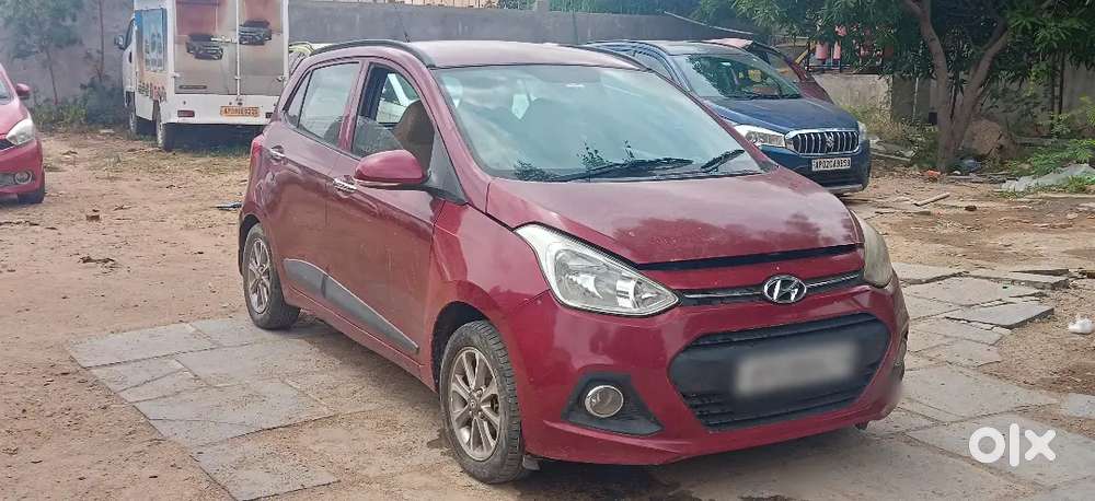 Hyundai Grand I10 2015 Diesel 120000 Km Driven