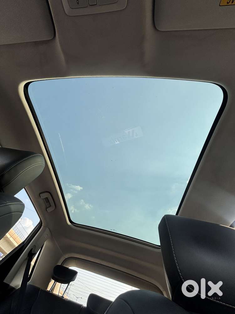 Mg Windsor Ev Essence, 2024, Electric