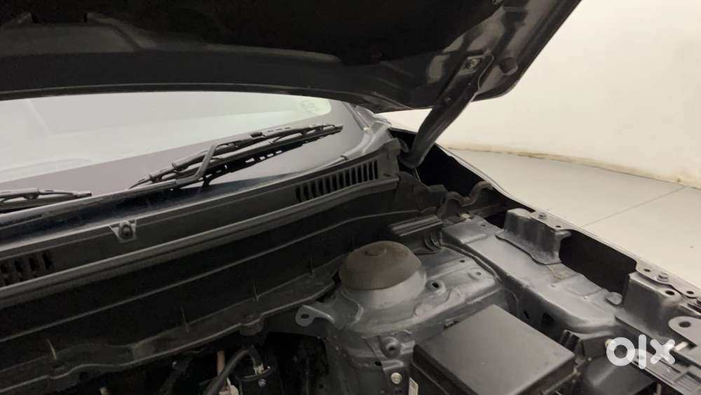Maruti Suzuki Brezza 1.5 Zxi At Smart Hybrid Dual Tone, 2023, Petrol