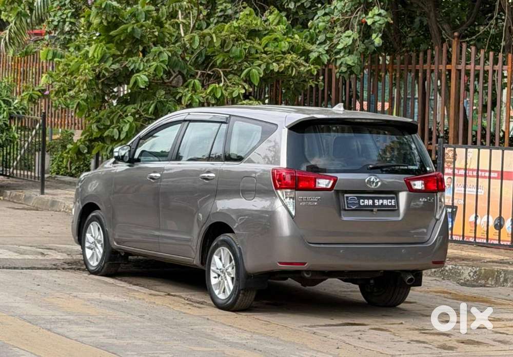 Toyota Innova Crysta 2.8 Zx At 7 Seater, 2017, Diesel