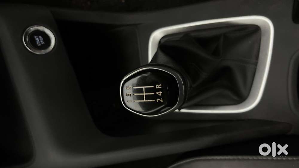 Nissan Magnite 1.0 Xv Premium Turbo (o), 2021, Petrol