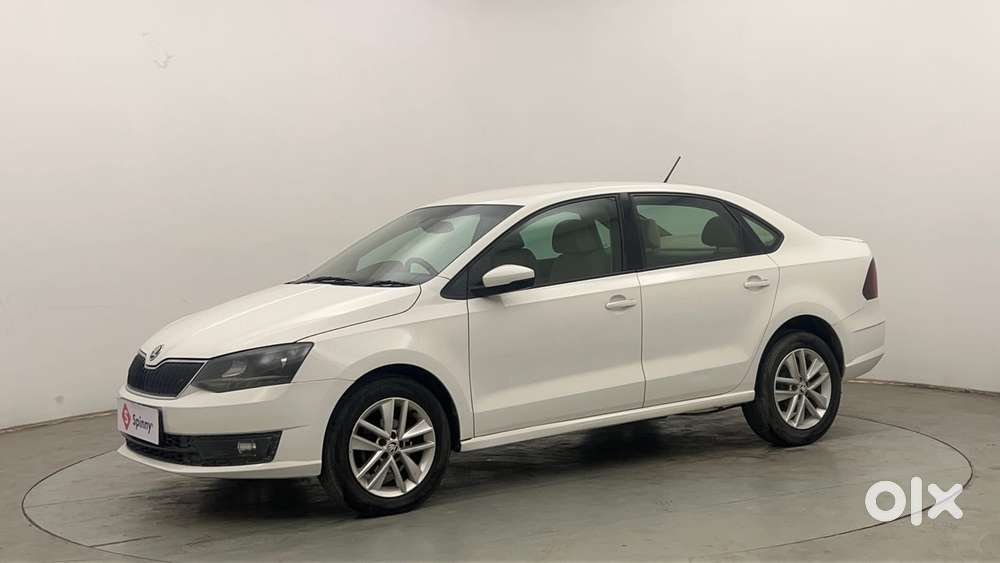 Skoda Rapid 1.0 Style At, 2020, Petrol