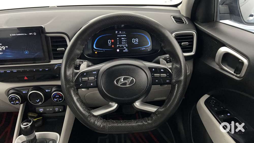 Hyundai Venue 1.0 Sx (o) Turbo Dct, 2023, Petrol