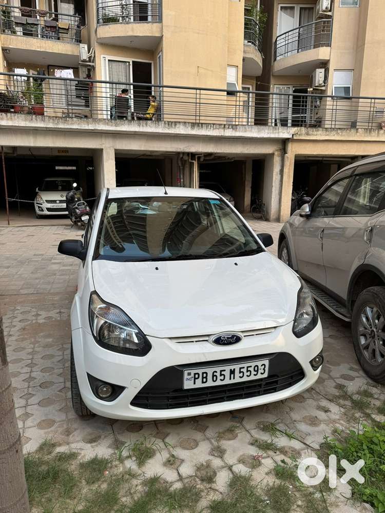 Ford Figo Petrol 2011