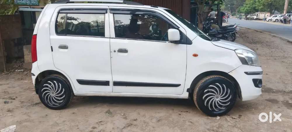 Maruti Suzuki Wagon R 2014 Lpg Well Maintained