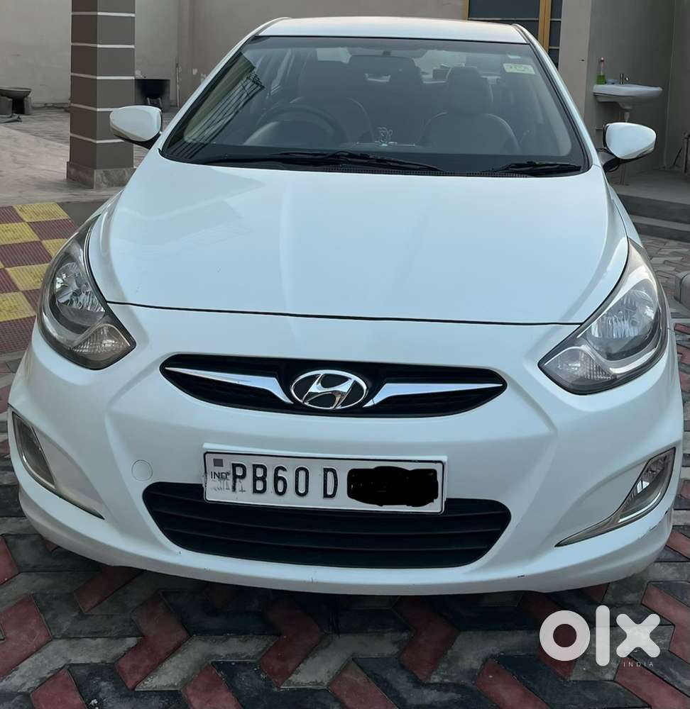 Hyundai Fluidic Verna 2013 Diesel Manual Car
