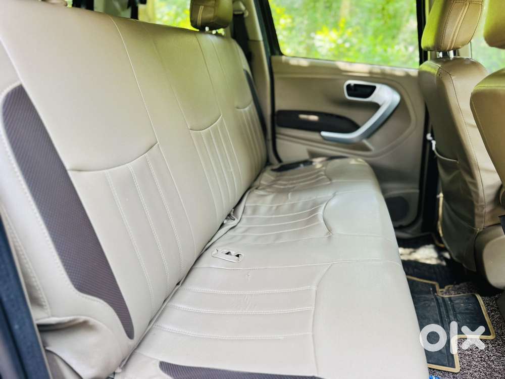 Mahindra Tuv 300, 2015, Diesel