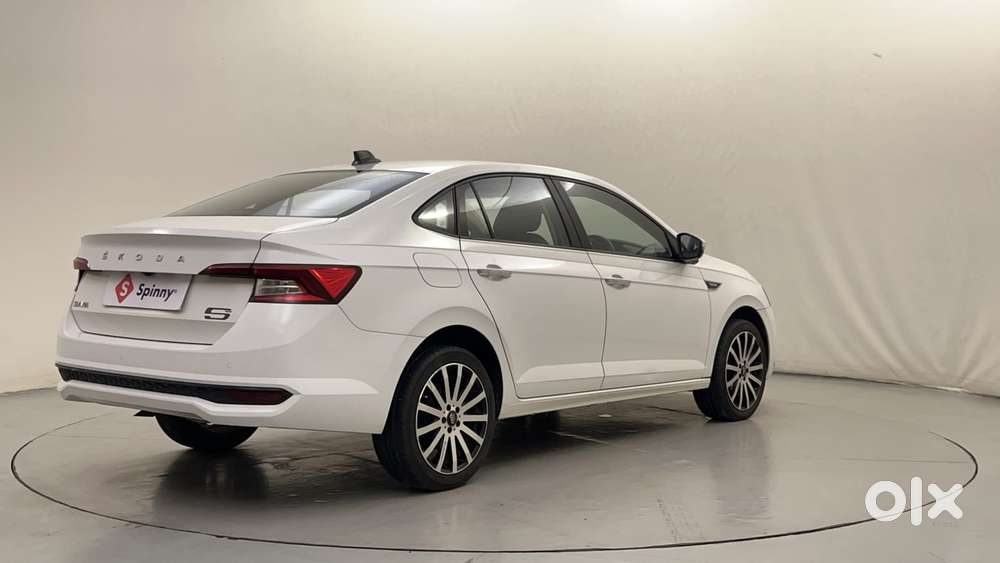 Skoda Slavia Ambition 1.0l Tsi Mt, 2022, Petrol