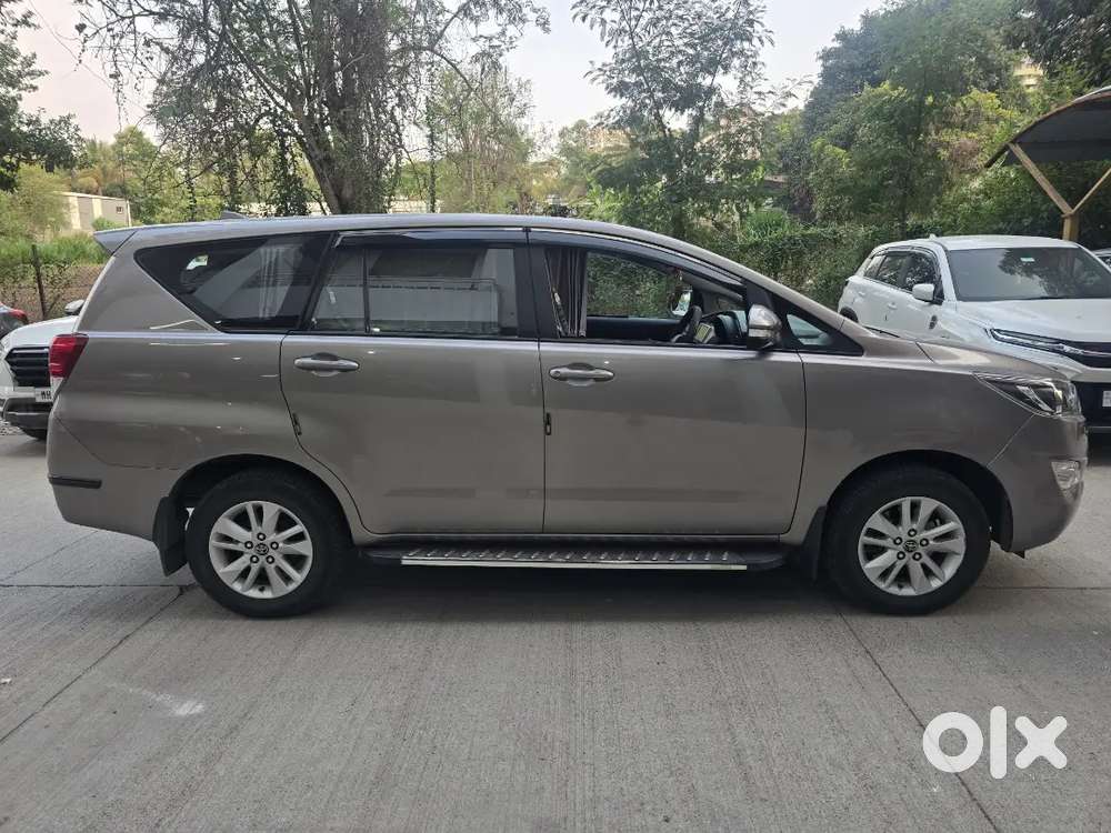 Toyota Innova Crysta 2017 Diesel Well Maintained