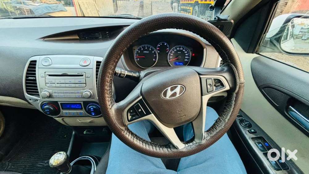 Hyundai Car Manual 2011