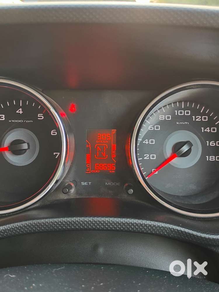 Mahindra Tuv 300 T8, 2017, Diesel