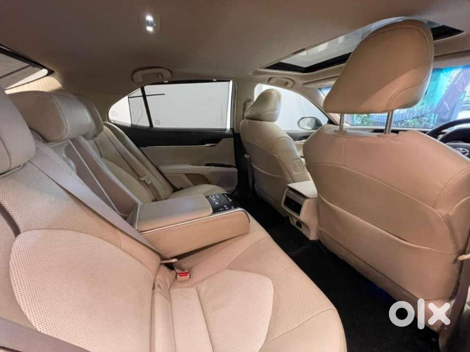 Toyota Camry Hybrid, 2021, Petrol