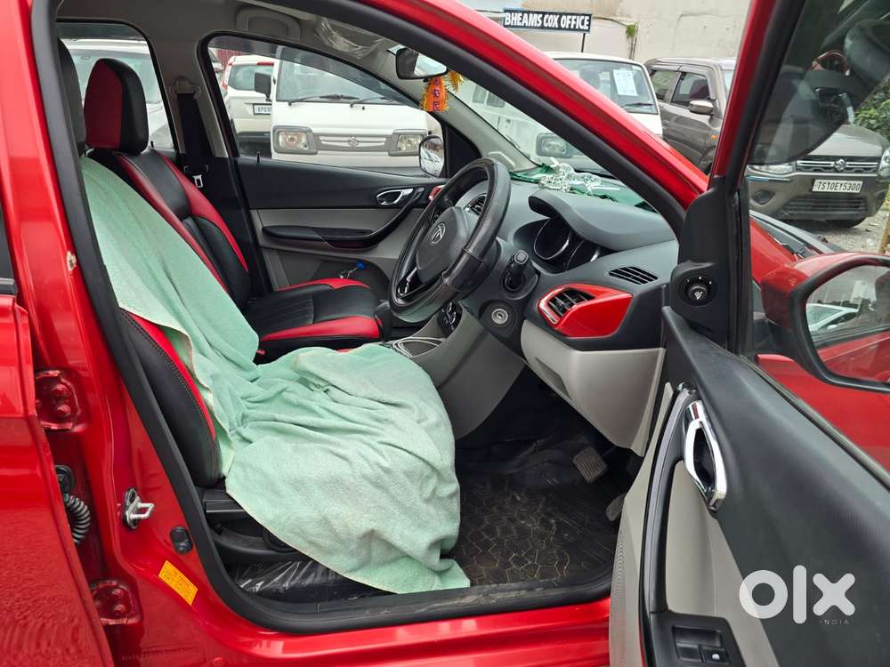Tata Tiago 1.2 Revotron Xza, 2018, Petrol