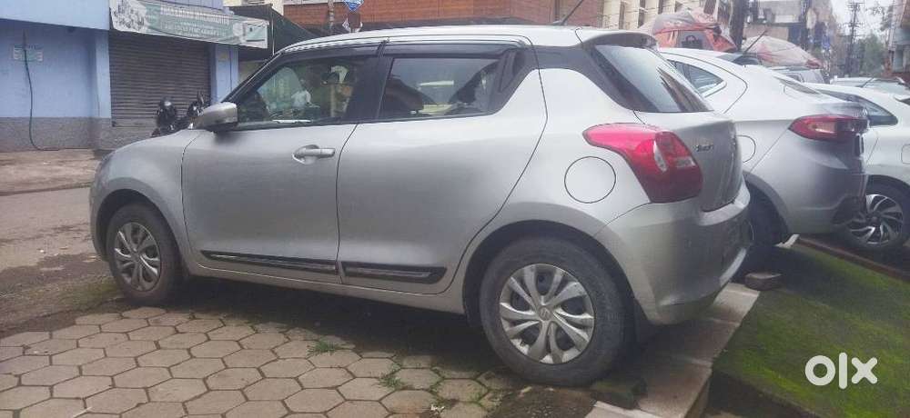 Maruti Suzuki Swift Vxi Optional, 2022, Petrol