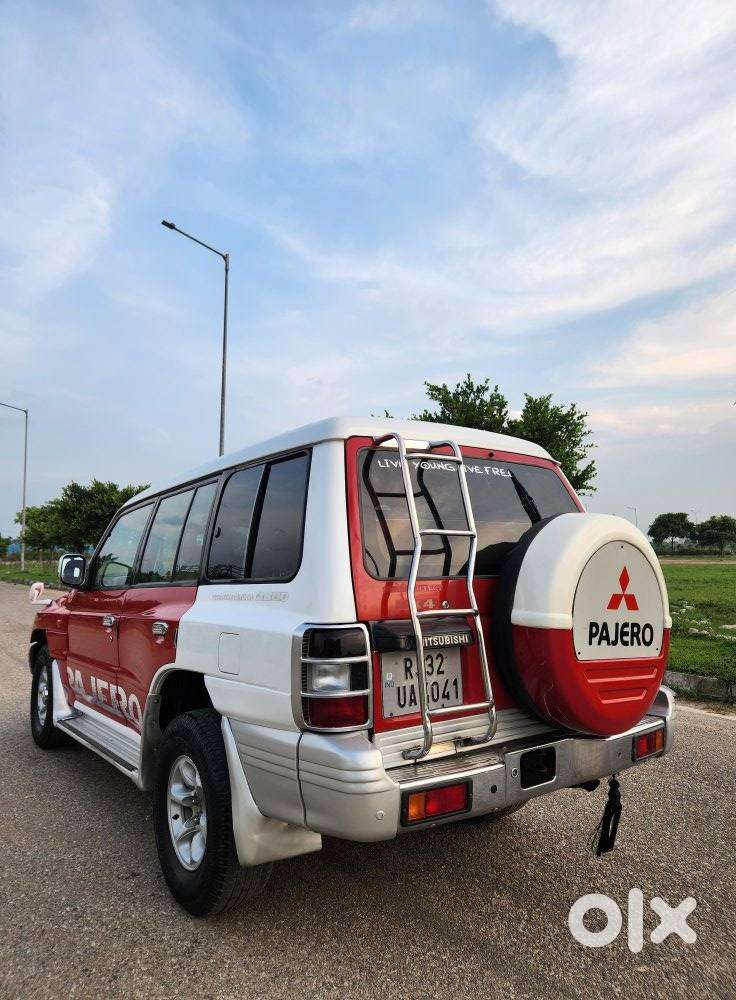 Mitsubishi Pajero 2.8 Sfx Bsiv Dual Tone, 2011, Diesel