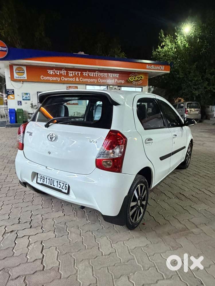 Toyota Etios Liva Vd Dual Tone, 2015, Diesel