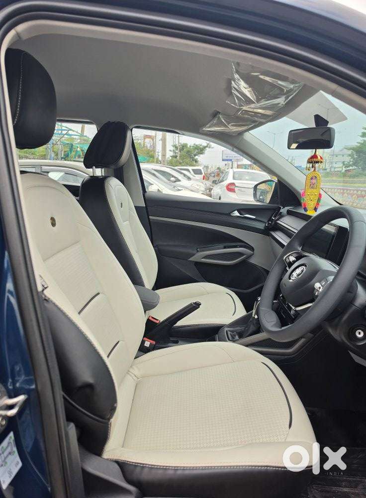 Skoda Kylaq Signature At, 2025, Petrol
