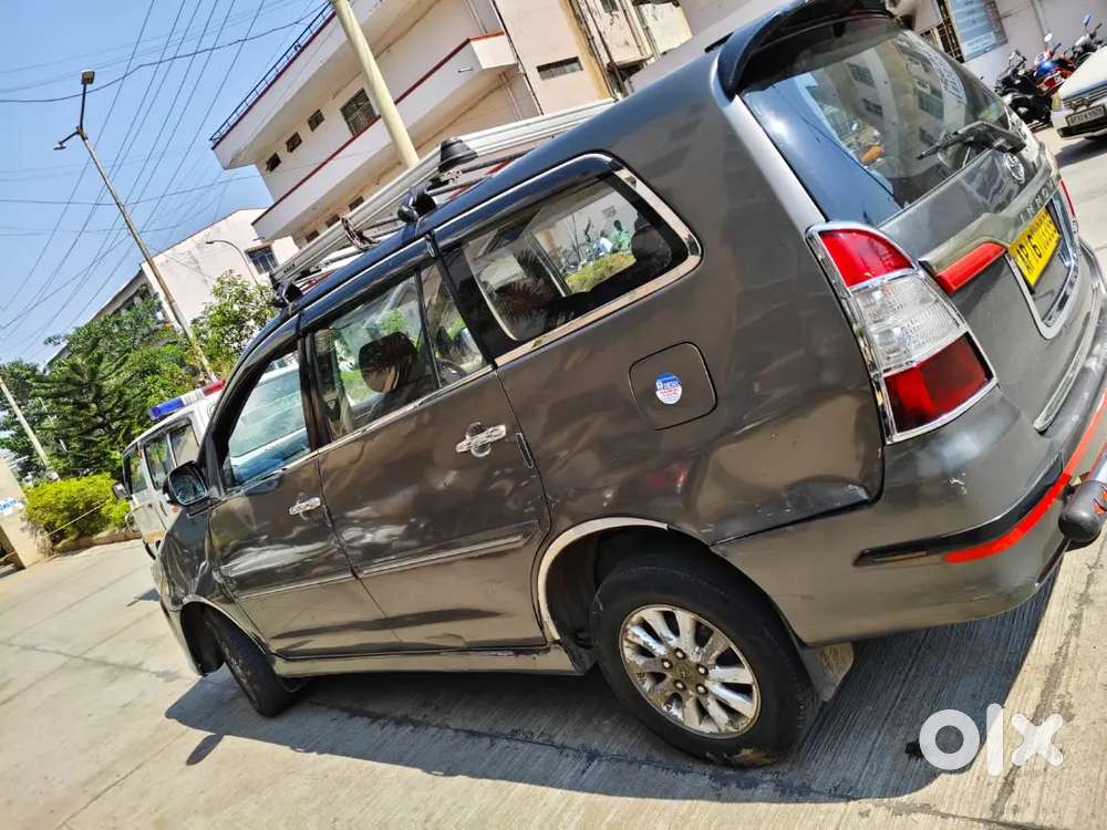Toyota Innova 2012 For Sale.