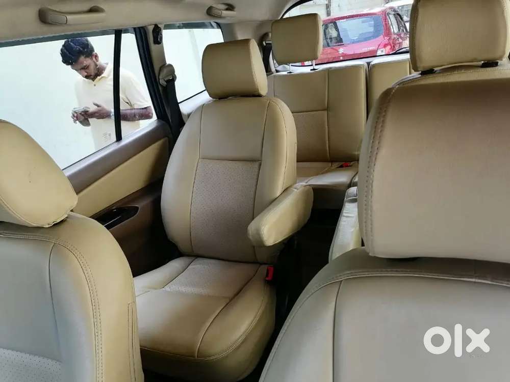 Toyota Innova G4 2015