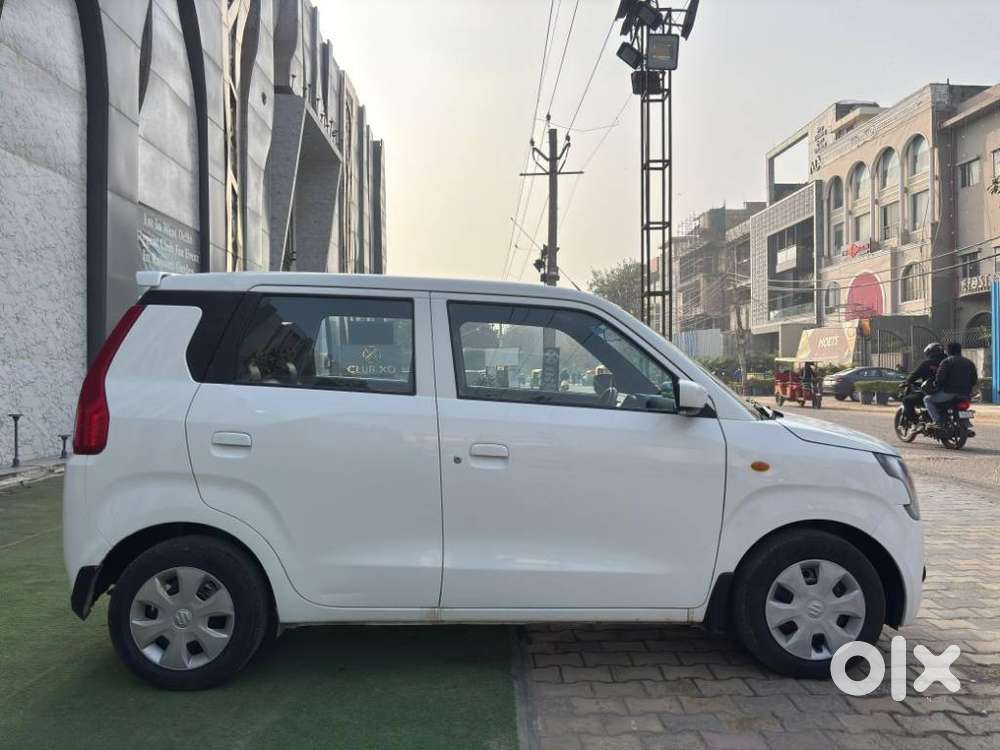 Maruti Suzuki Wagon R Vxi Amt Opt, 2022, Petrol