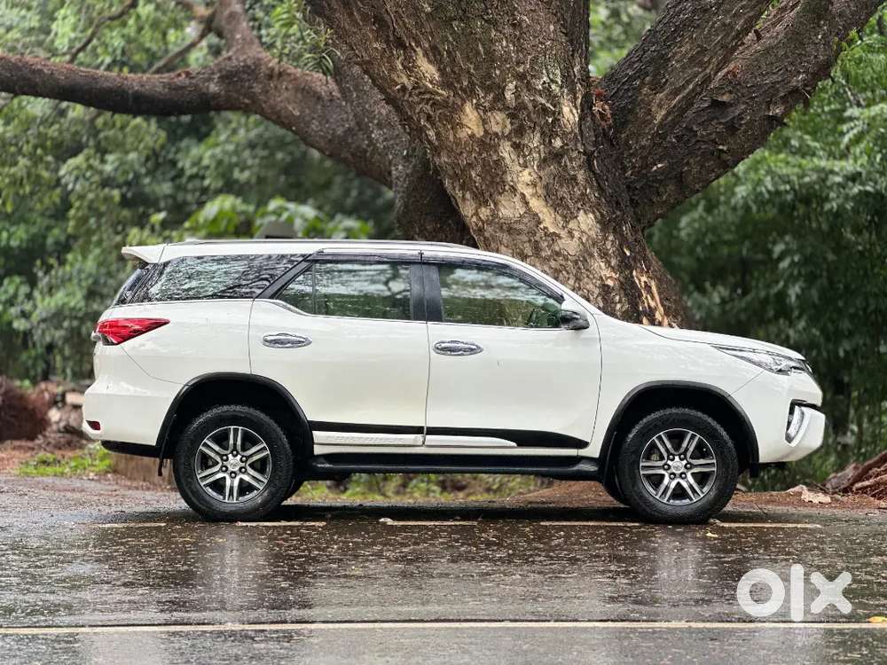 Toyota Fortuner 2020 Diesel Automatic 4x2 – Well Maintained