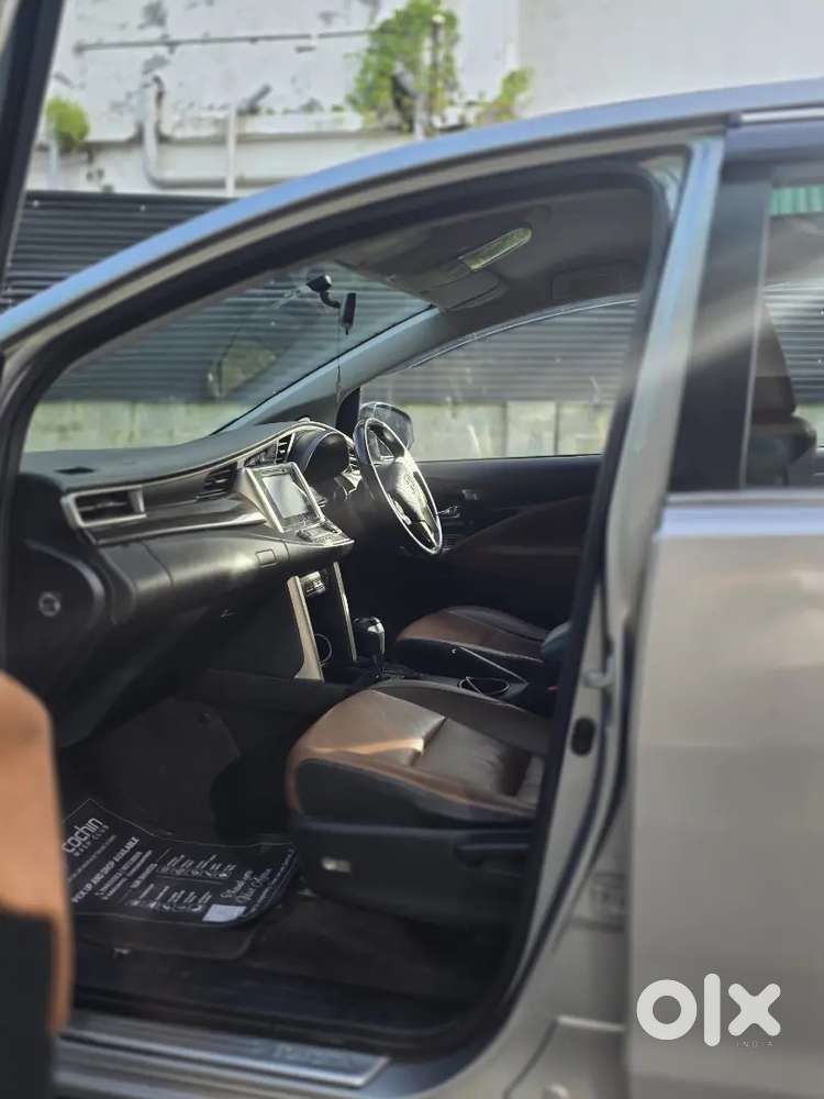 Toyota Innova Crysta Diesel 2017