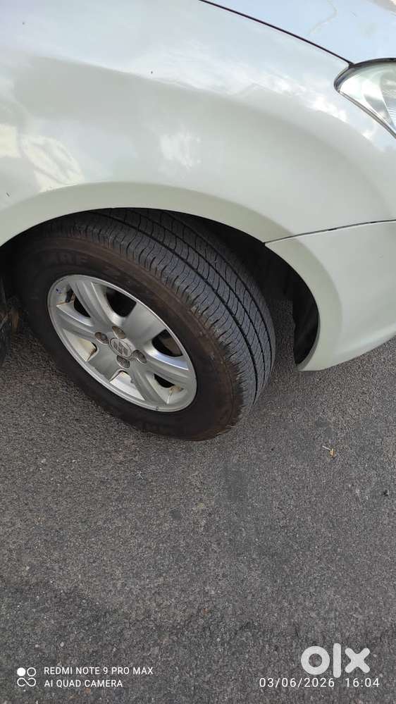 Maruti Suzuki Swift Dzire Zxi, 2011, Petrol